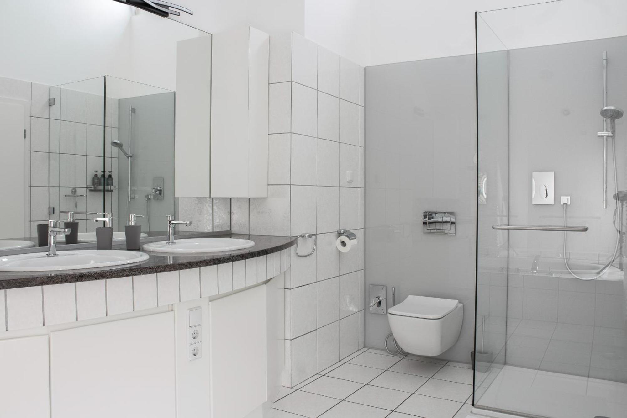 Penthouse-maisonette - Center, Highspeed Internet, Garage *